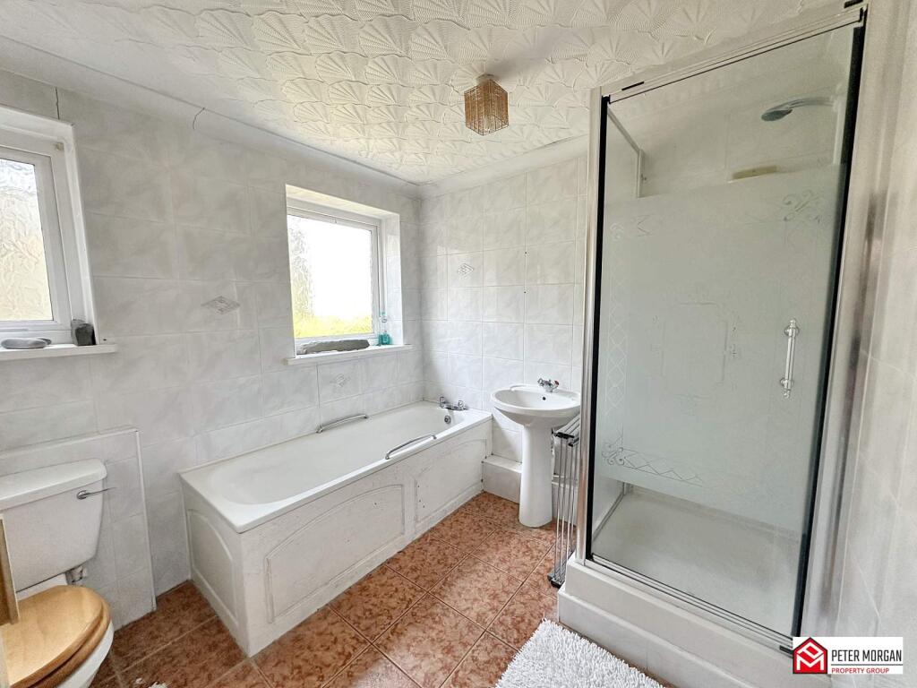 Bath &amp; Shower Room