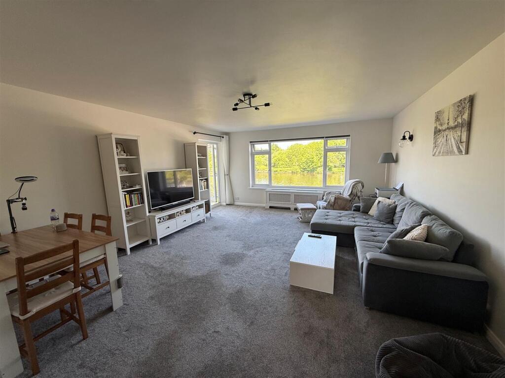 living room.jpg