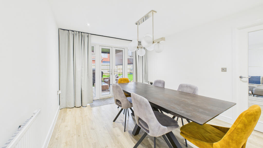 CAM04968G0-PR0085-STILL010