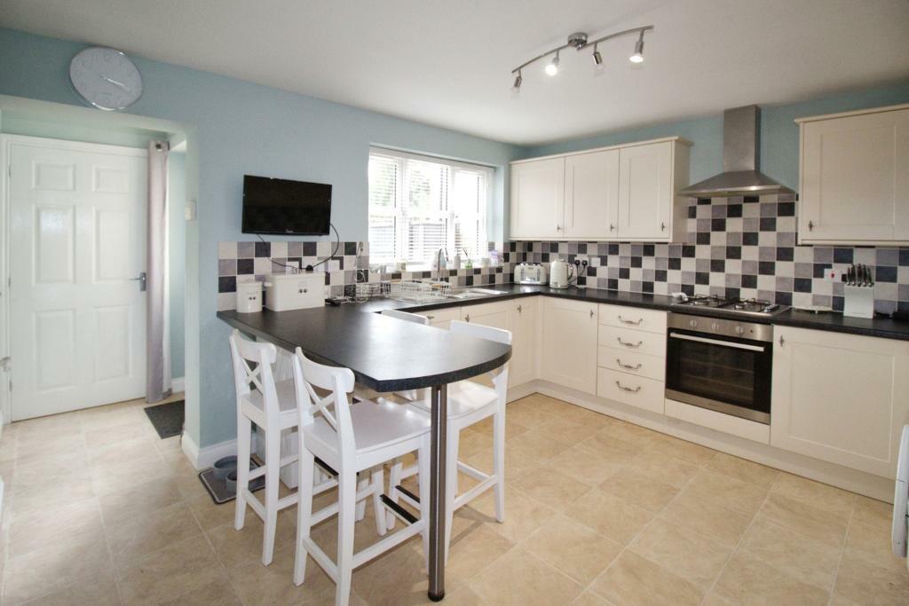 Kitchen Dining Area