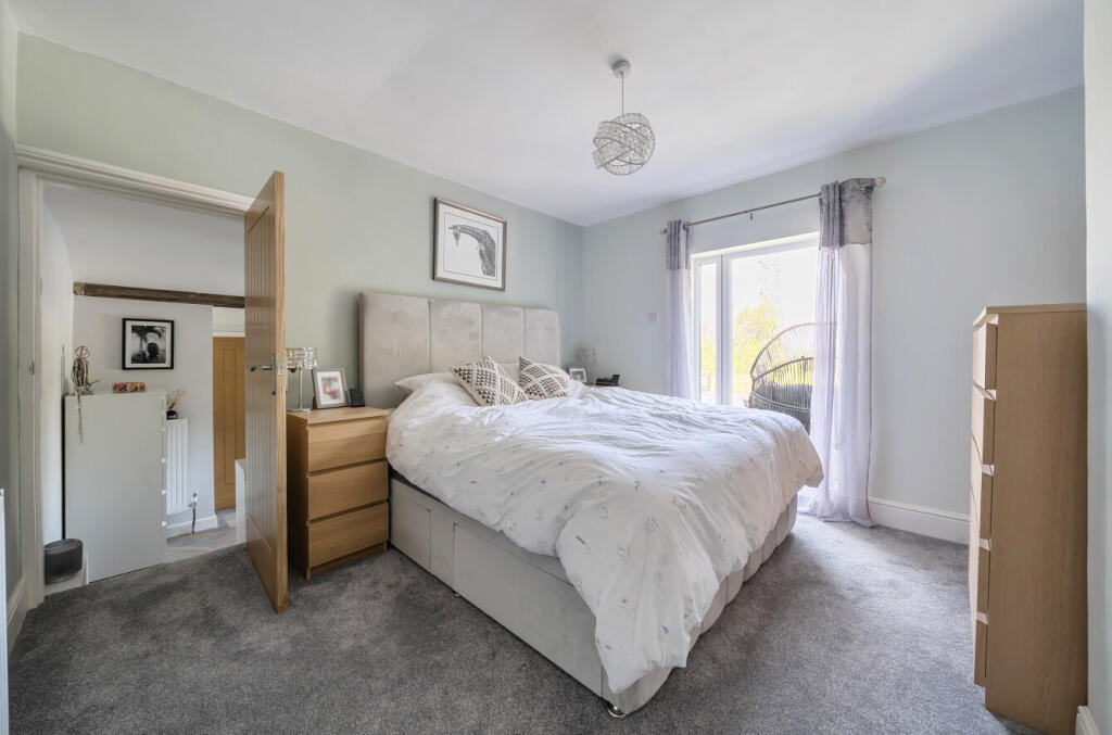 1339637-26-6899d4...