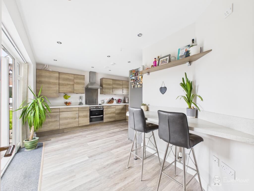 Kitchen- Mark Stephens EweMove Newmarket and Soham