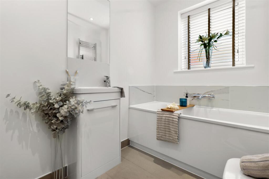 Main Bathroom