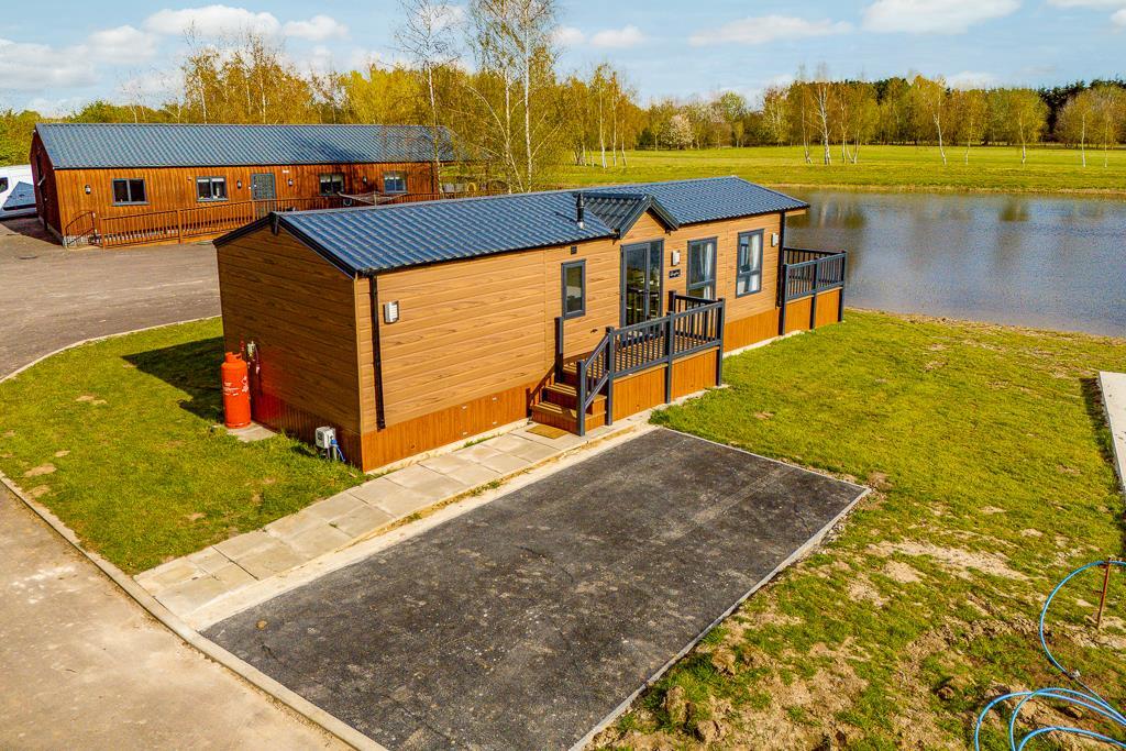 Swan Lake Country Park (Swineshead)-8.jpg