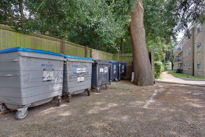 Rear External (Communal Bin Store) 