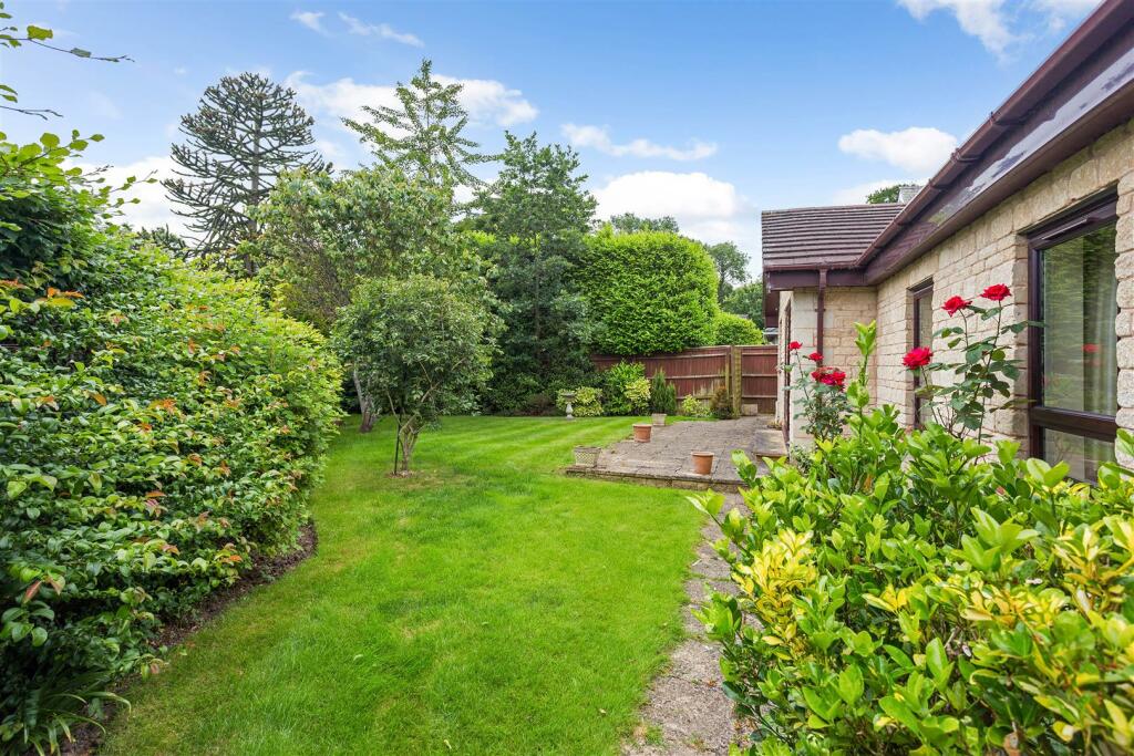 73462_Farleigh-Sandy-Lane-Road-Charlton-Kings (17)