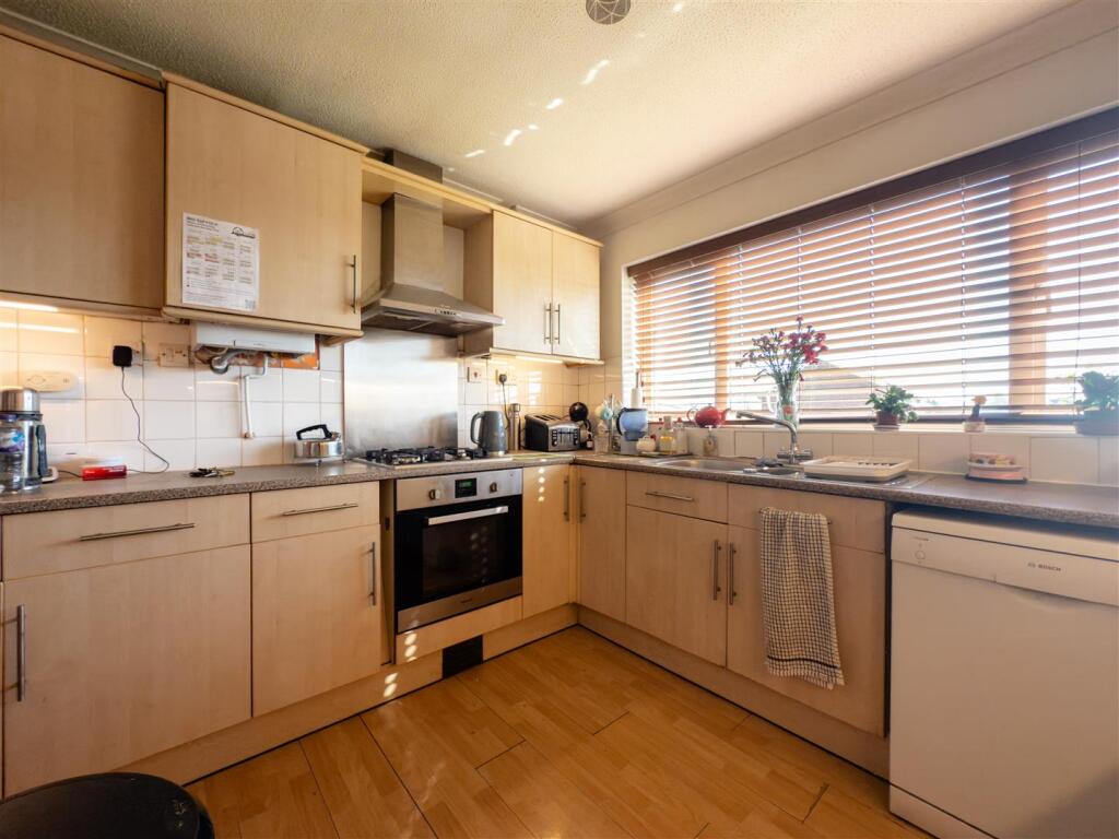 20250402105450 - IMG_5889 - 119 Foxglove avenue IP