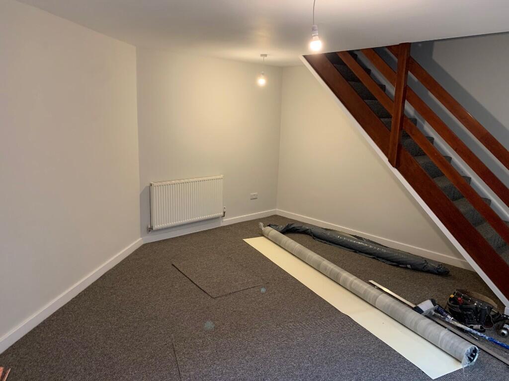 Lounge angle 2