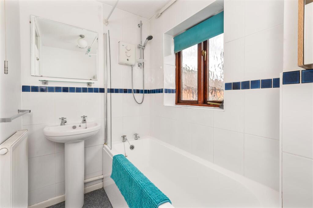 85 Parklands, Banbury-18.jpg