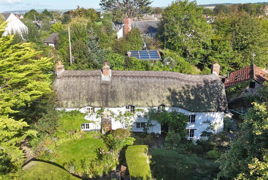 -68d11ab41eef7-1355848-jpg Drone (11).jpg