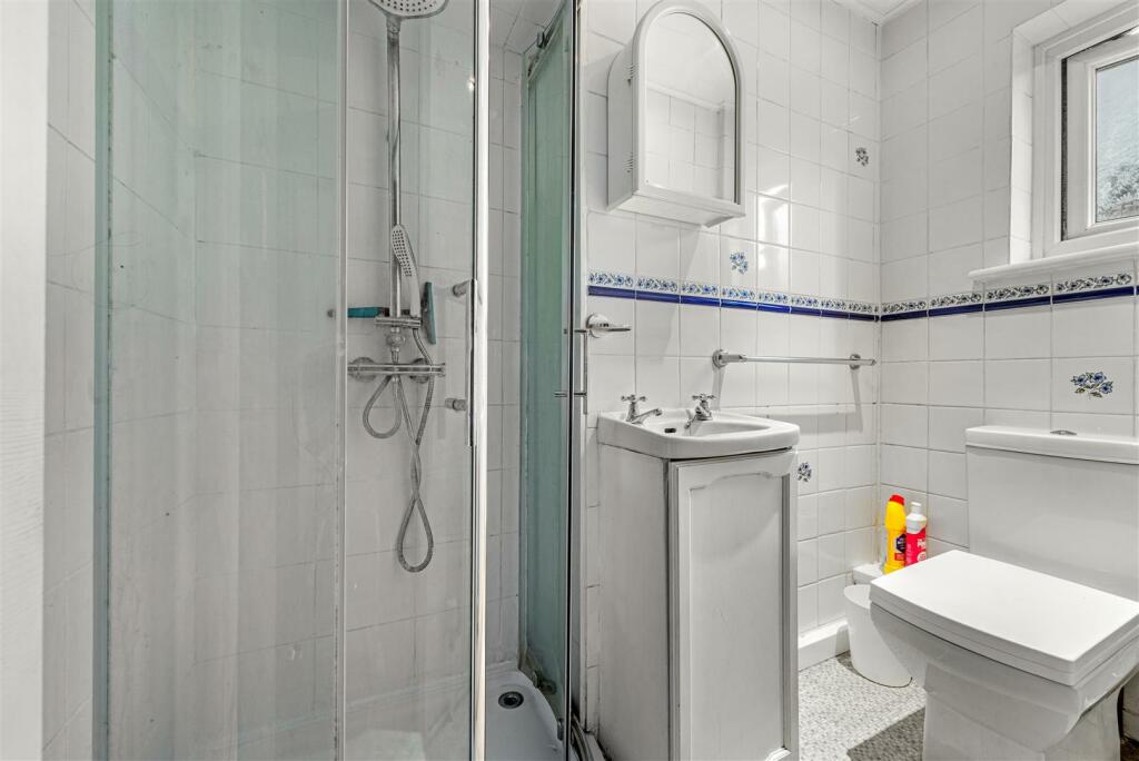 Shower Room / Toilet