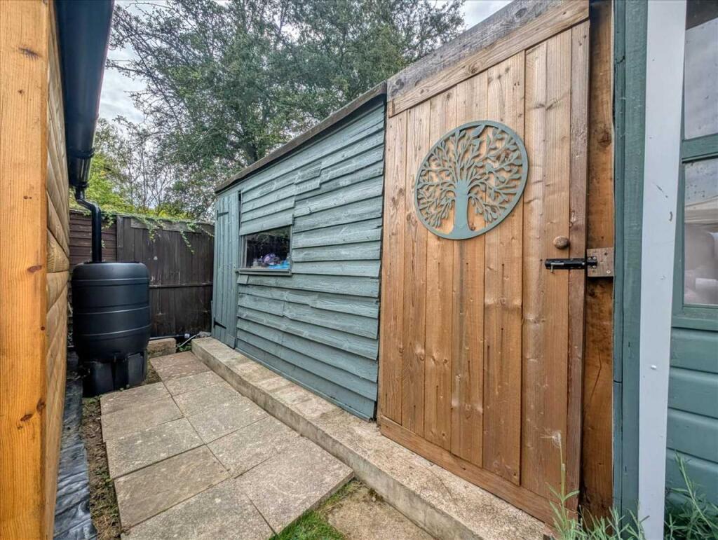 Shed
