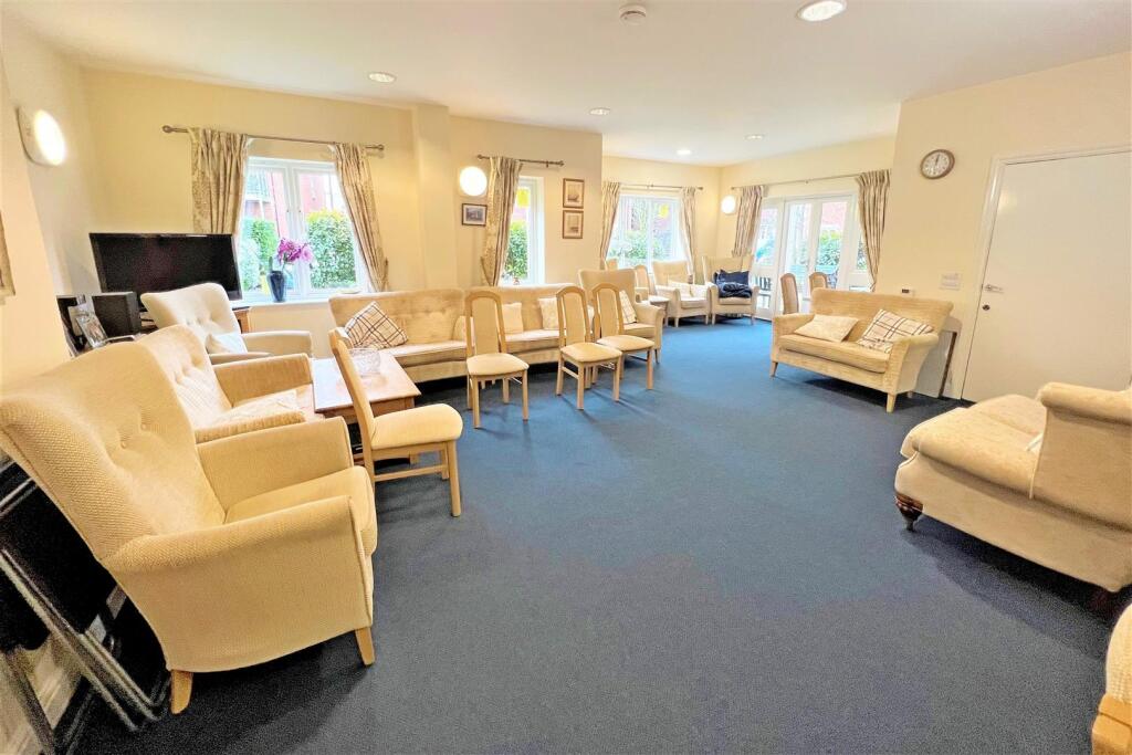 Communal Lounge