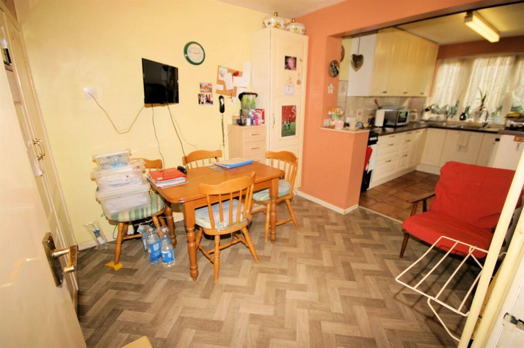 View of Kitchen/Breakfast Room