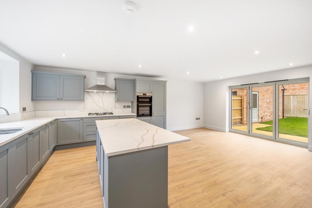 Plot 15, The Parklands (Sudbrooke)-6