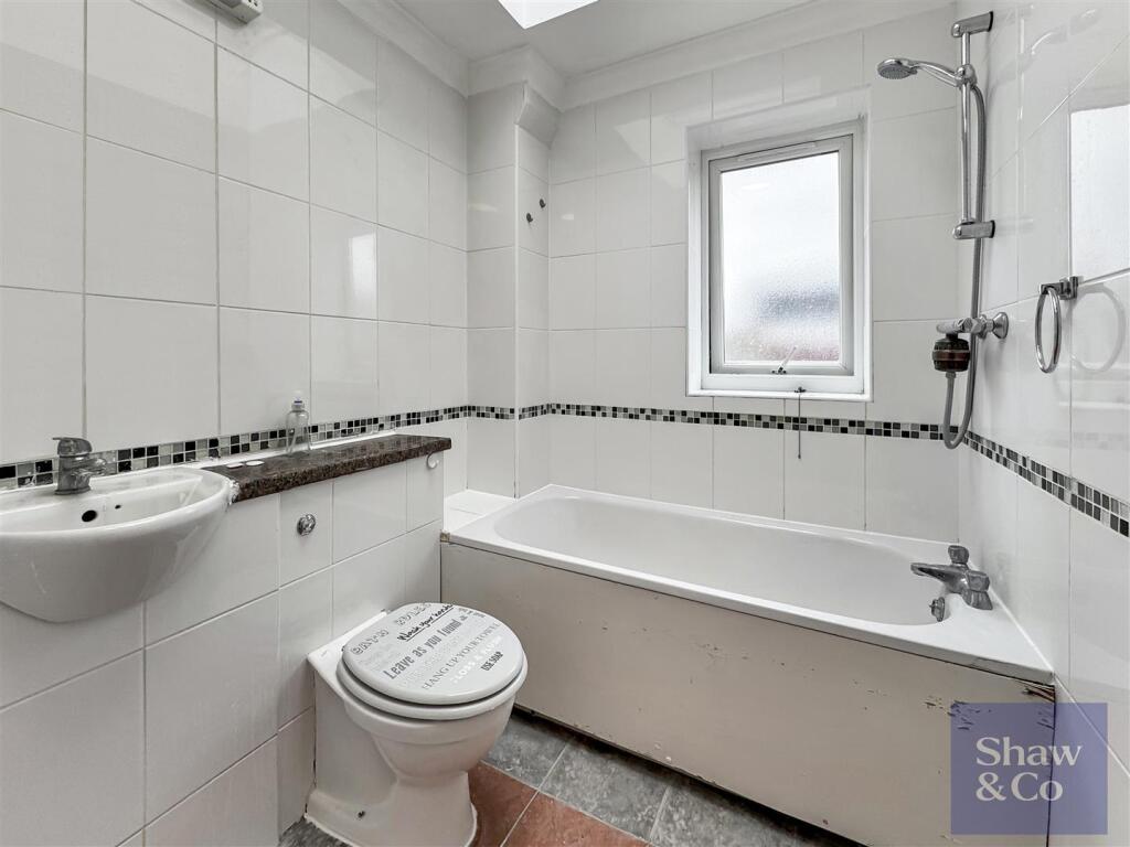 Bathroom.jpeg