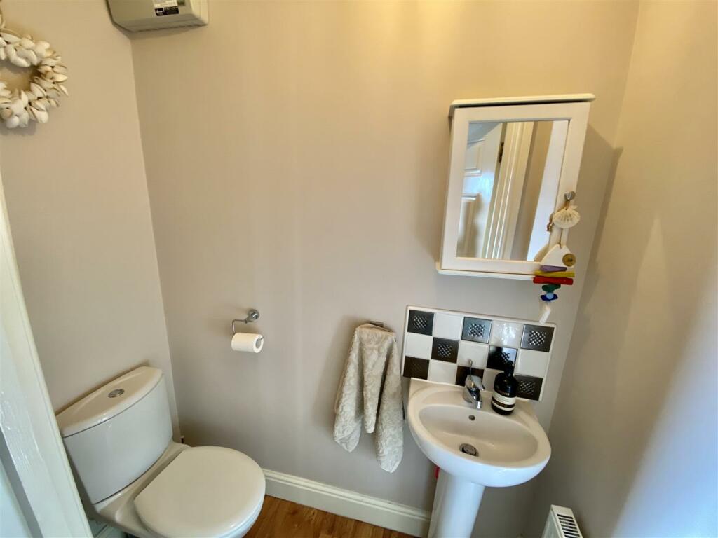 GROUND FLOOR WC