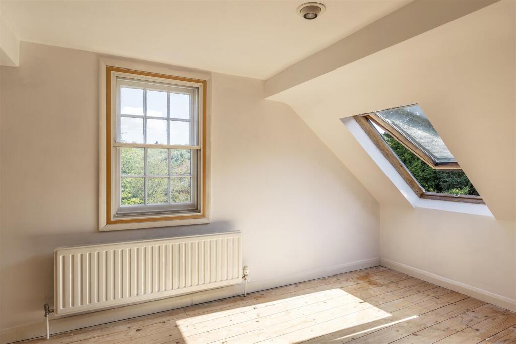 Loft Room / Bedroom 4