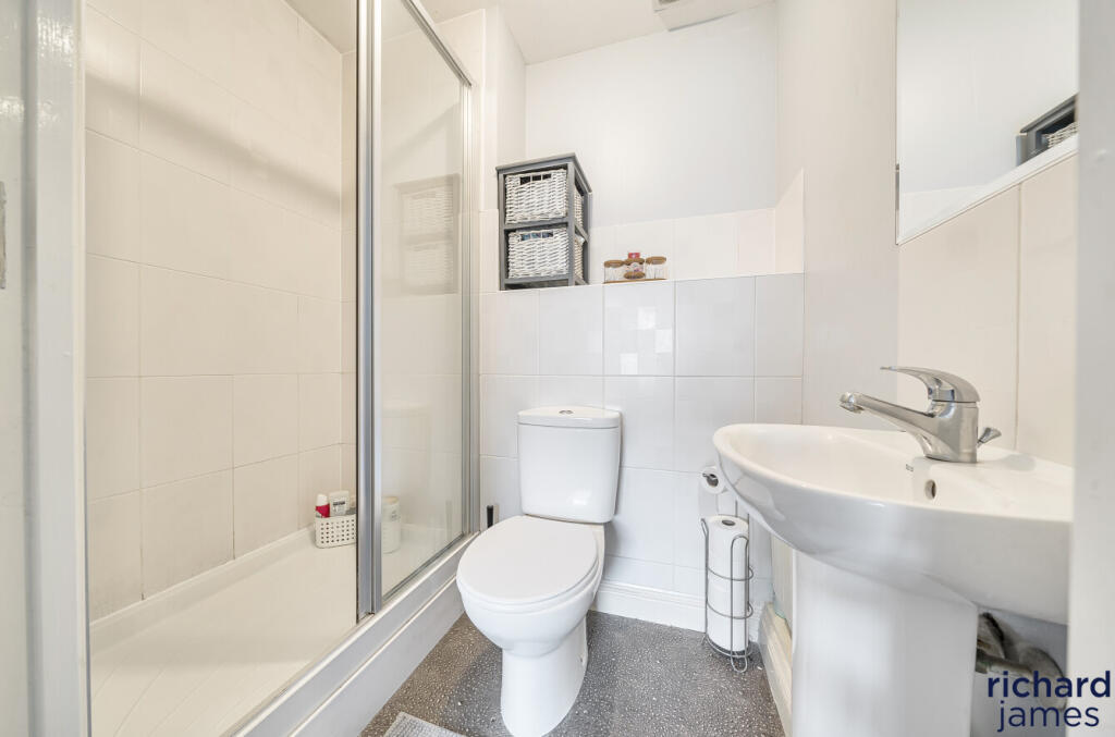 e424b4340461452e9d422239b3804956