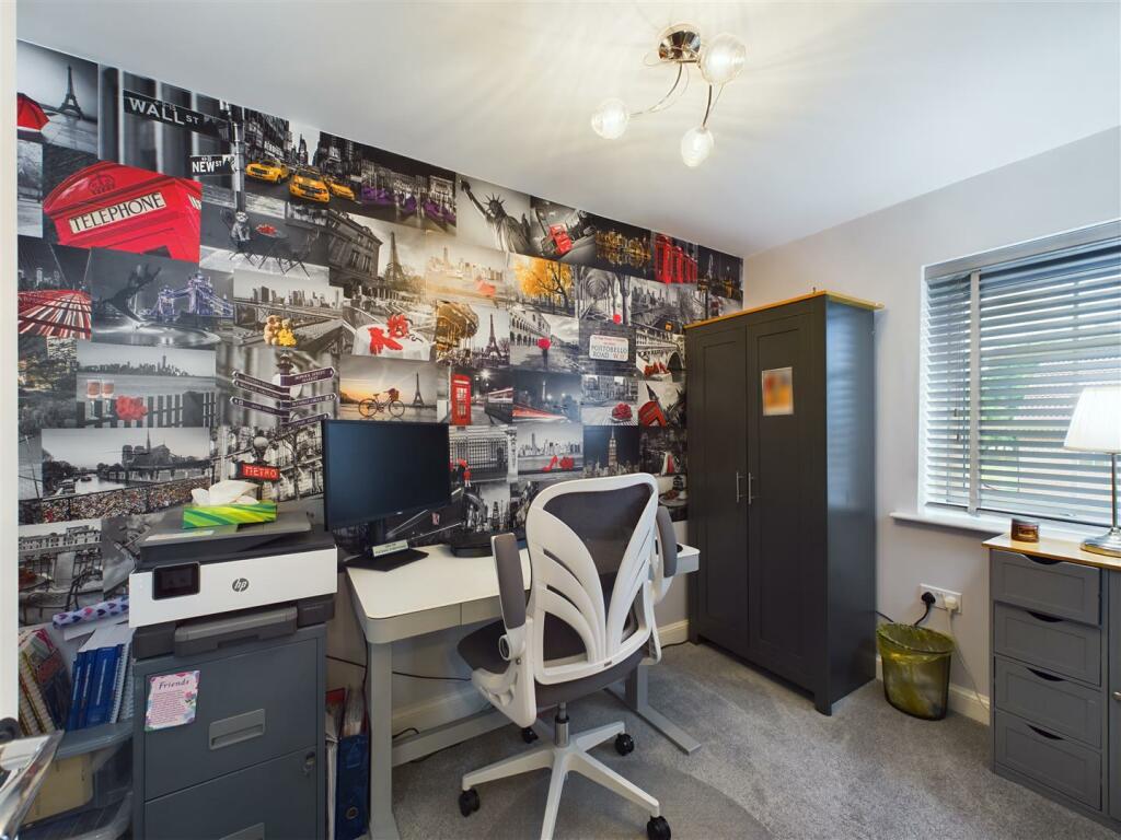 BEDROOM 3