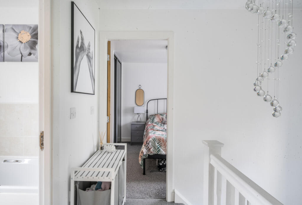 1356456-17-68d3c2...