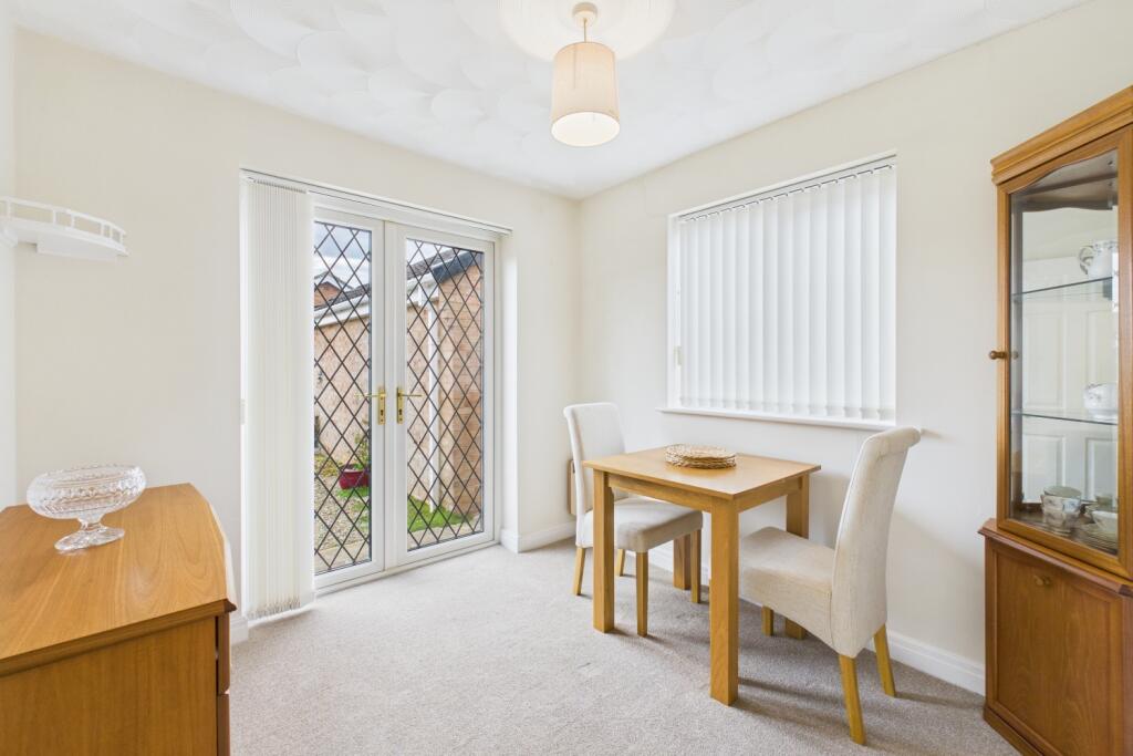 CAM03162G0-PR0342-STILL004