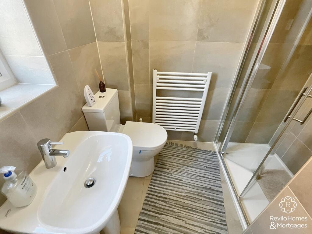 En Suite Shower Room