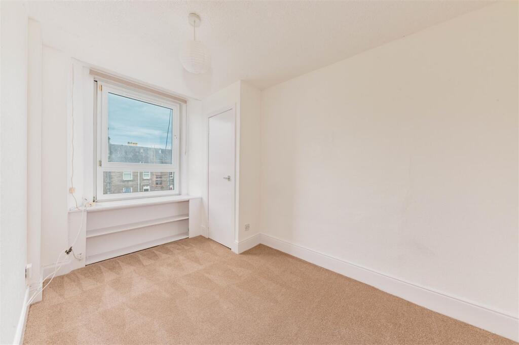 3L 38 Baldovan Terrace Dundee-1-4.JPG