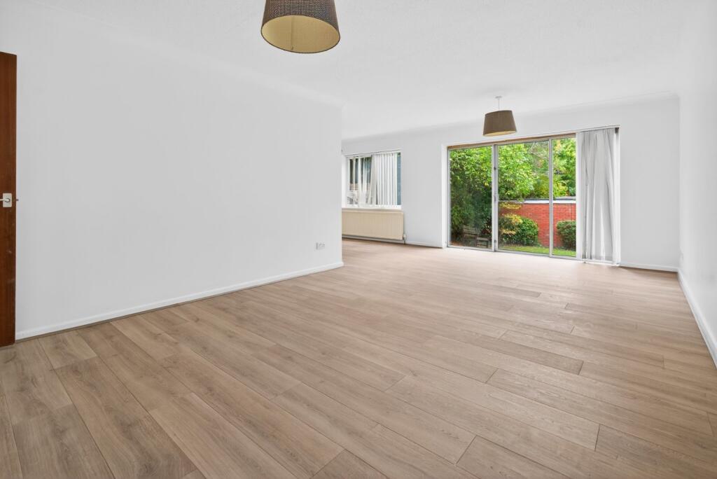 Merryfield Gardens, Stanmore, HA7