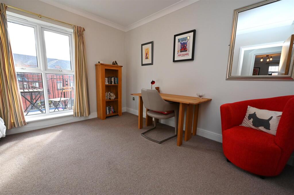 bedroom2.JPG