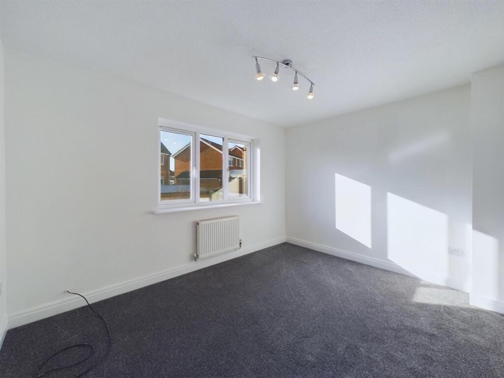 Bedroom: