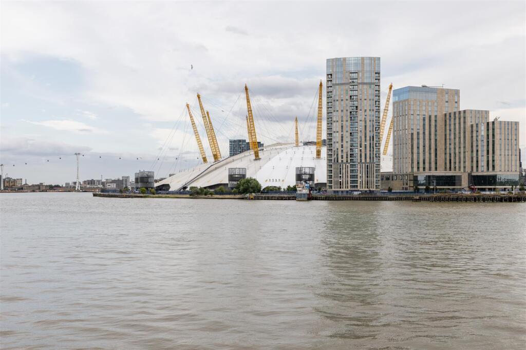 Fairmont Avenue, E14