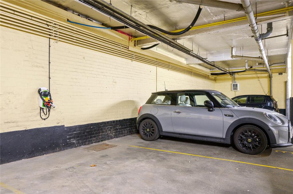 Parkng Space