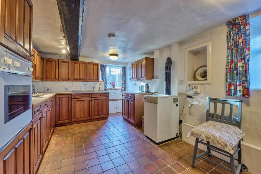 14-Postbox Cottage Thorpe Waterville-49_HDR.jpg