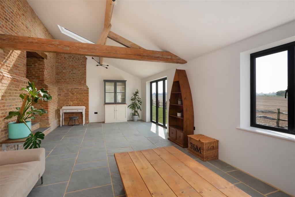 Lower Road, Teynham, Sittingbourne