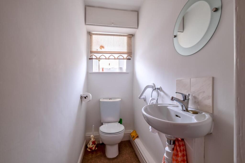 46 Biglands Drive (8 of 17).jpg