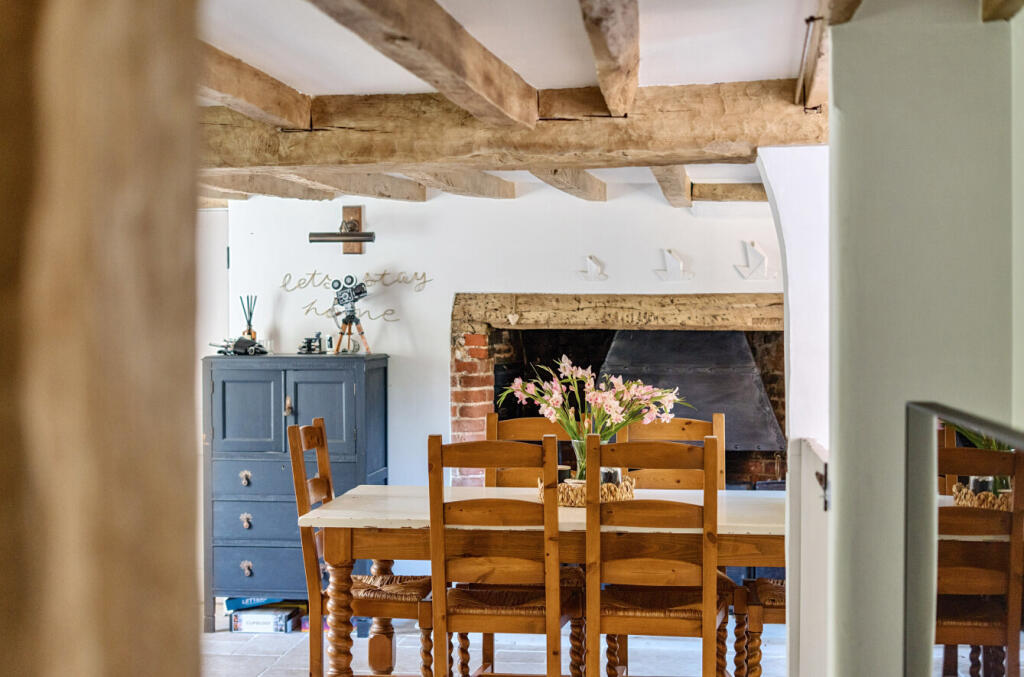 1310659-10-686271...