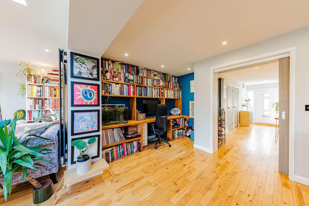 Living Room/Dining Room/Kitchen (8)