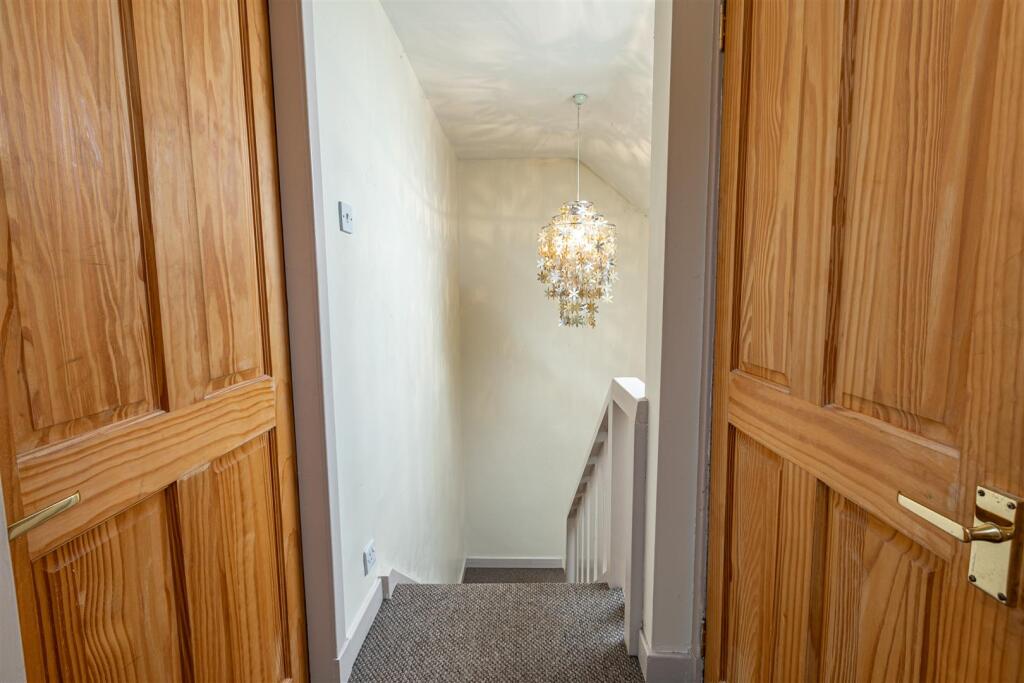 8 Whitefield Crescent Newtown St Boswells 30.jpg