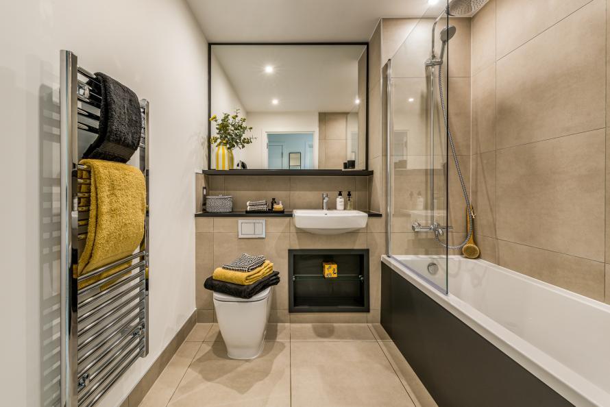 Dagenham Green 1 bed show