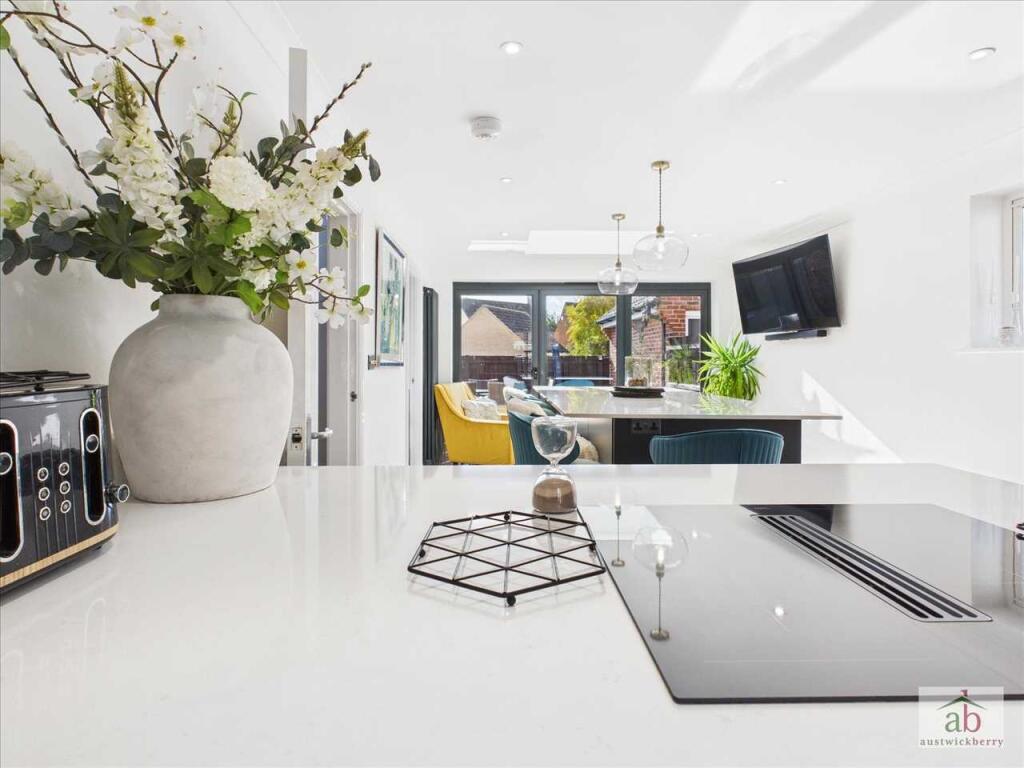 Kitchen/diner/Family