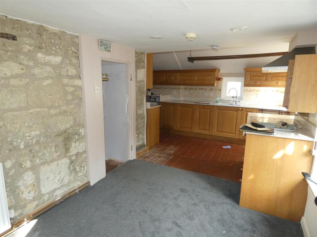 Kitchen/dining Room