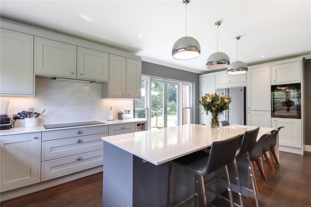 Kitchen/Breakfast Rm