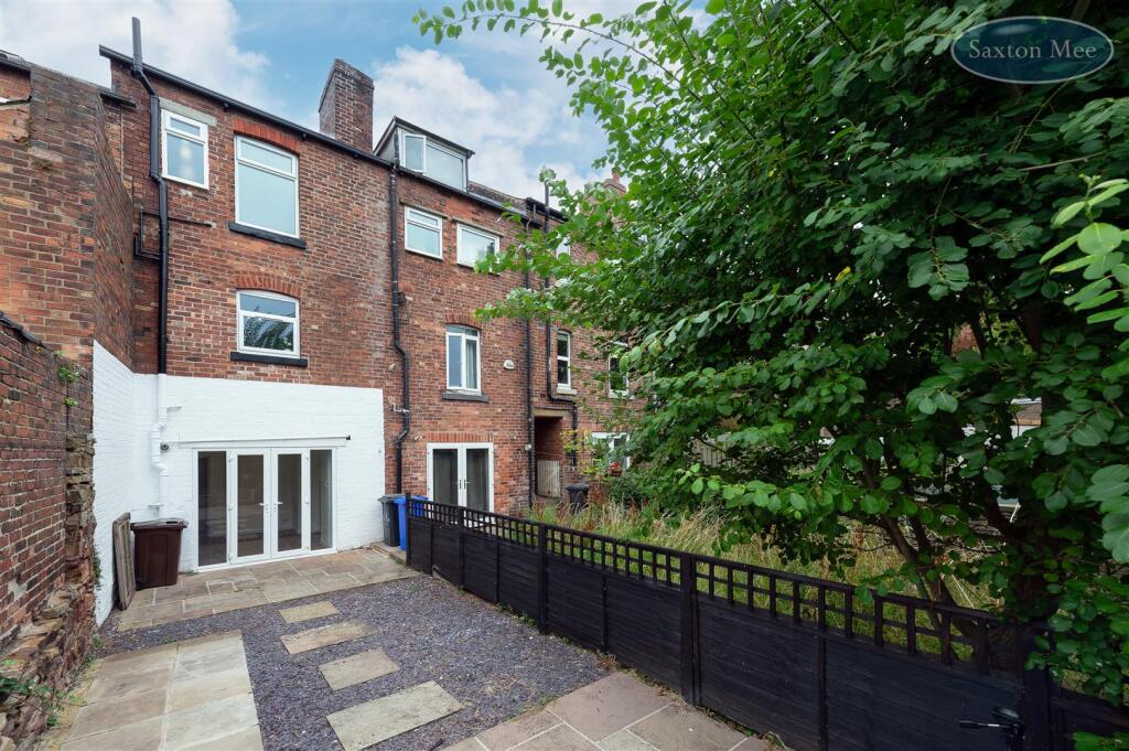 24 Armthorpe Road - back 2030b.jpg