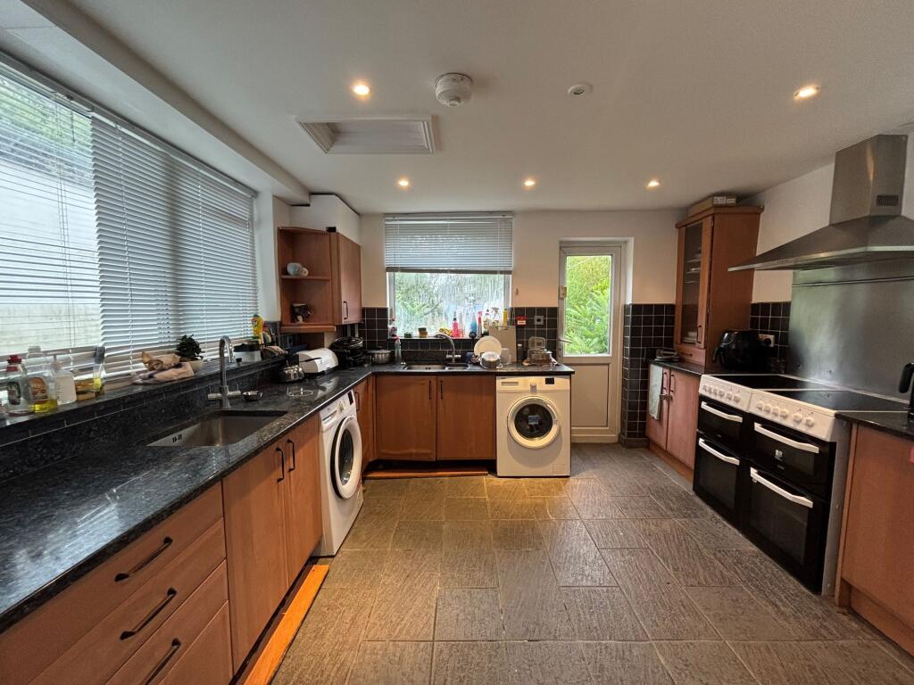 Communal Kitchen