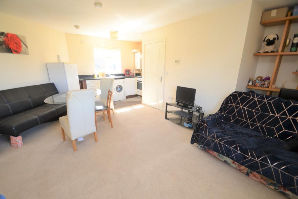 Sitting/Dining Room