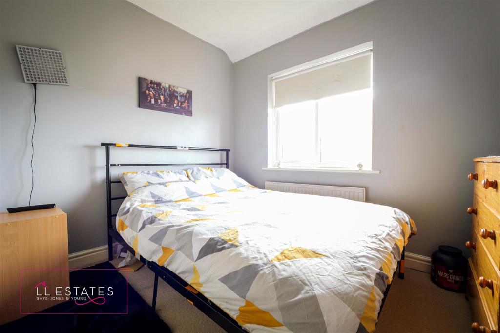 Bedroom2.jpg
