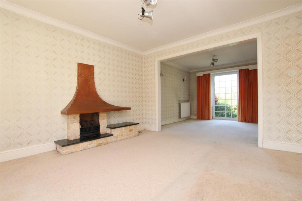 Living Dining Room.JPG