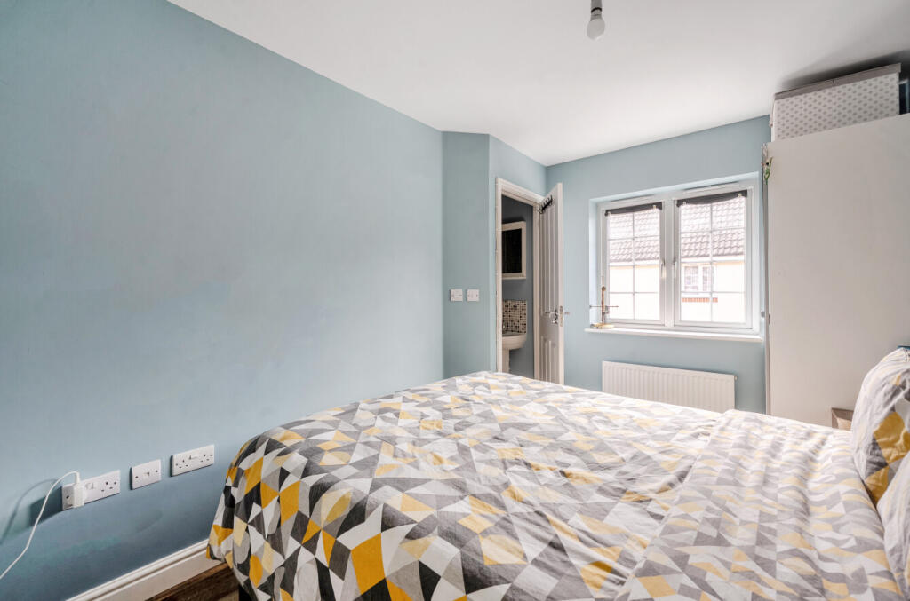 1341884-1-68a8368...