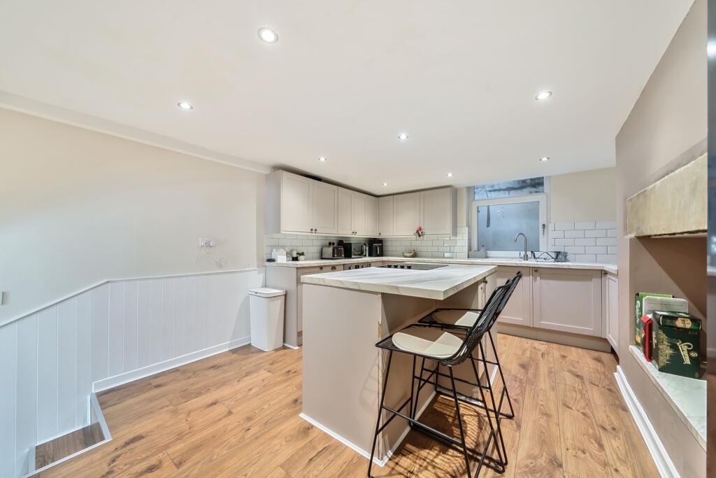 1309677-8-6853ef5d04669